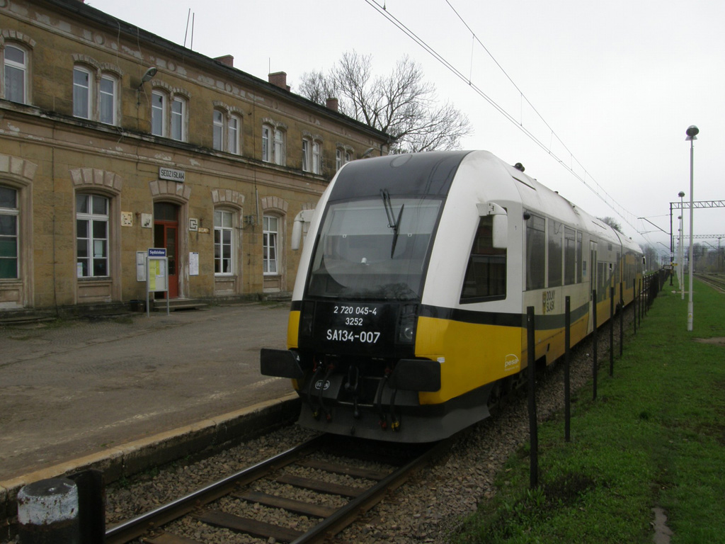 Ugyanaz a vonat a lengyel oldalon<br>(fotó: GW Train Regio)