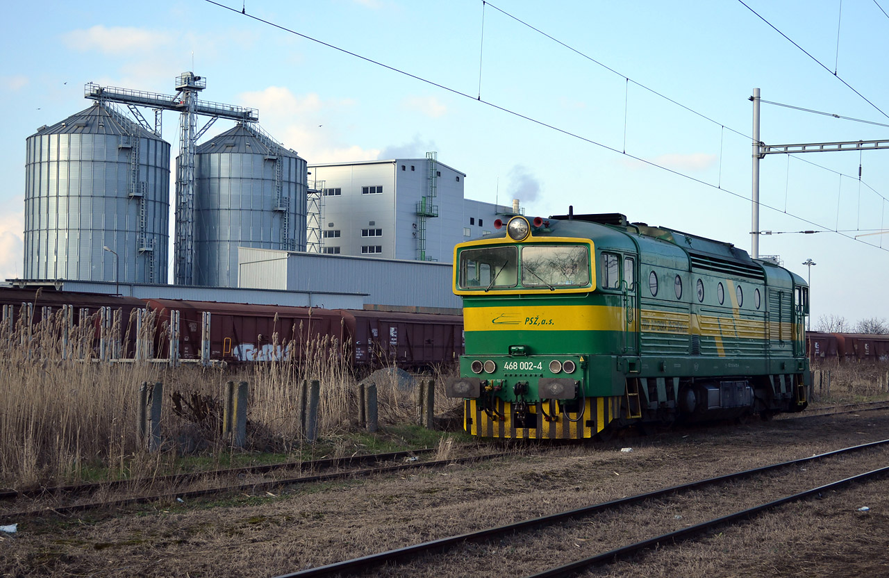 A célállomáson pózol a 468 002–4<br>(fotó: Railtrains.sk)