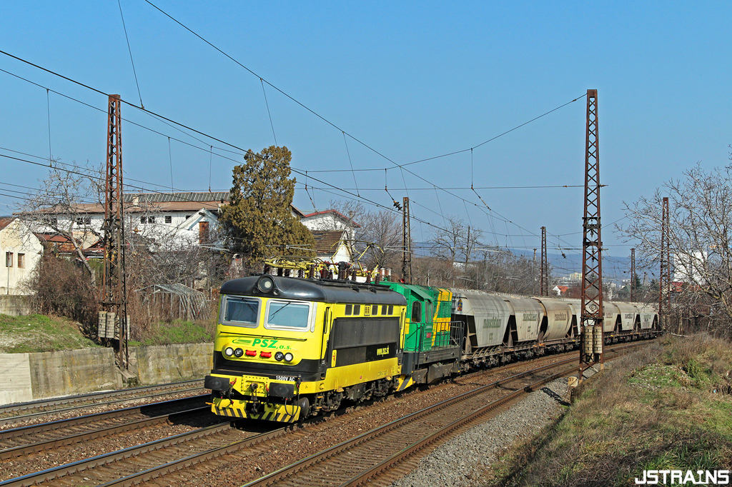 A vonat Pozsonyban<br>(fotó: Juraj Streber)