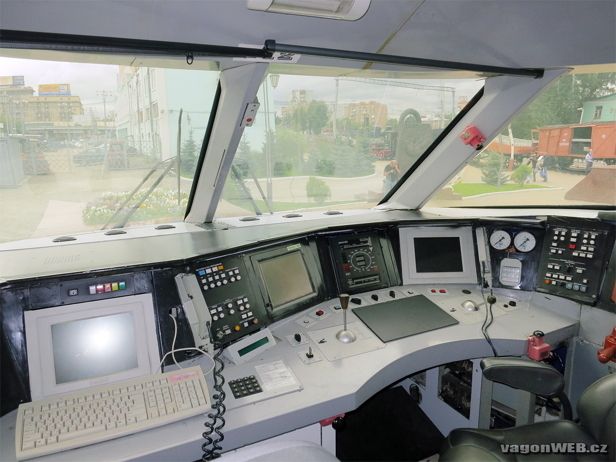 Ebbe a mozdonyba beleépítették a fedélzeti számítógépet - van-e rajta Train Simulator?<br>(fotó: vagonweb.cz)