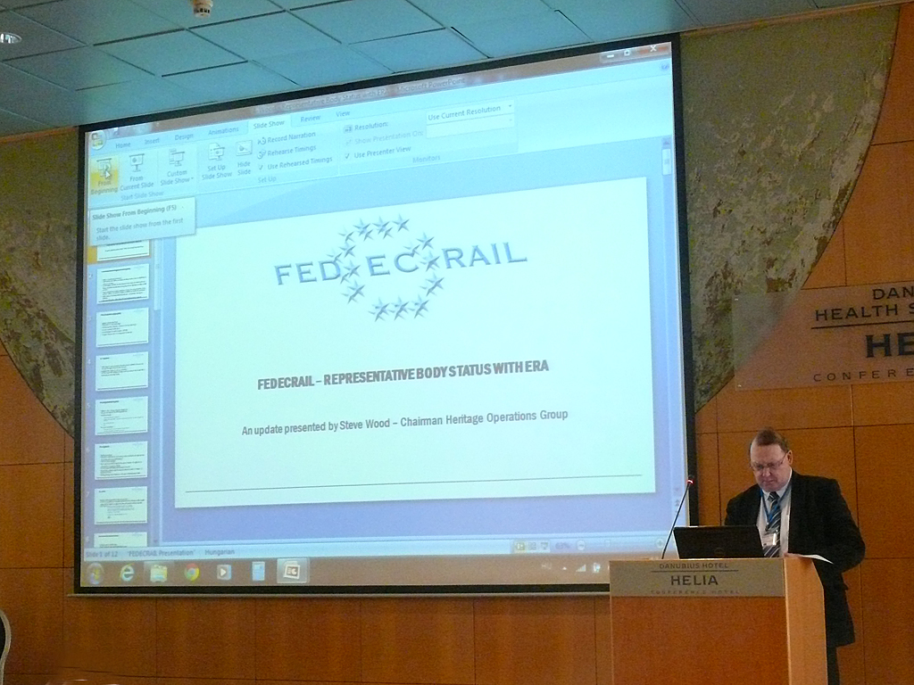 Steve Wood (Európai Vasúti Ügynökség) előadása a konferencián<br>(a szerző felvételei)