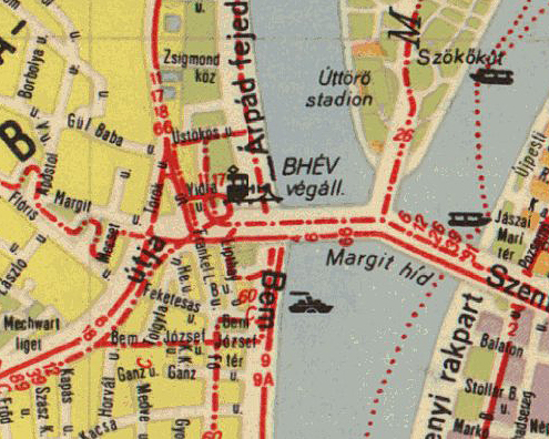 A környék villamoshálózata 1966-ban: a 9-es villamos a Duna partján a Margit hídig járt, a nagykörúti 4-es a Török utcában és a Frankel Leó utcában fordult