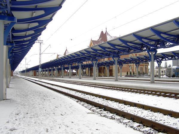 Az ungvári állomáson is mellbevágó a fejlődés<br>(forrás: www.wikimapia.org)