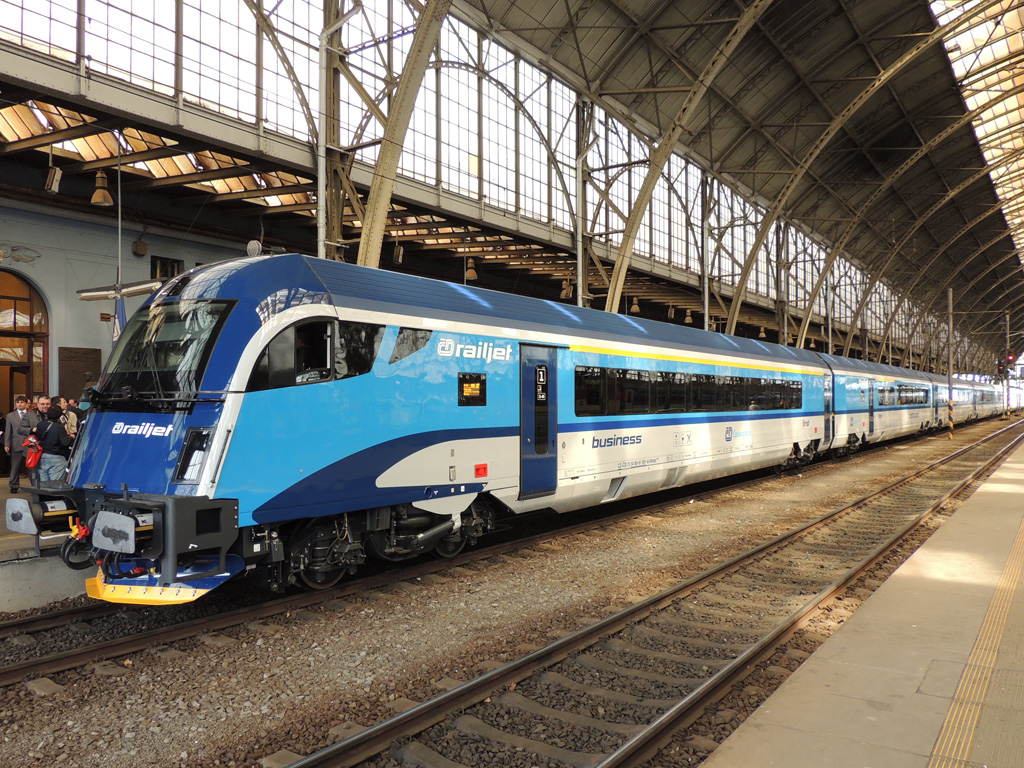 Május 6-ától mindenki kipróbálhatja a cseh vasút új csodáját, a ČD railjetet<br>A képre kattintva galéria nyílik a szerző fotóiból