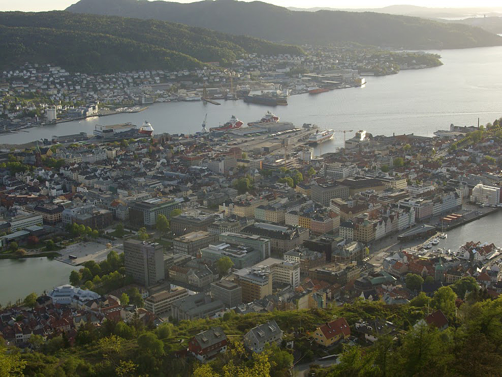 Bergen városa a Floyen dombról