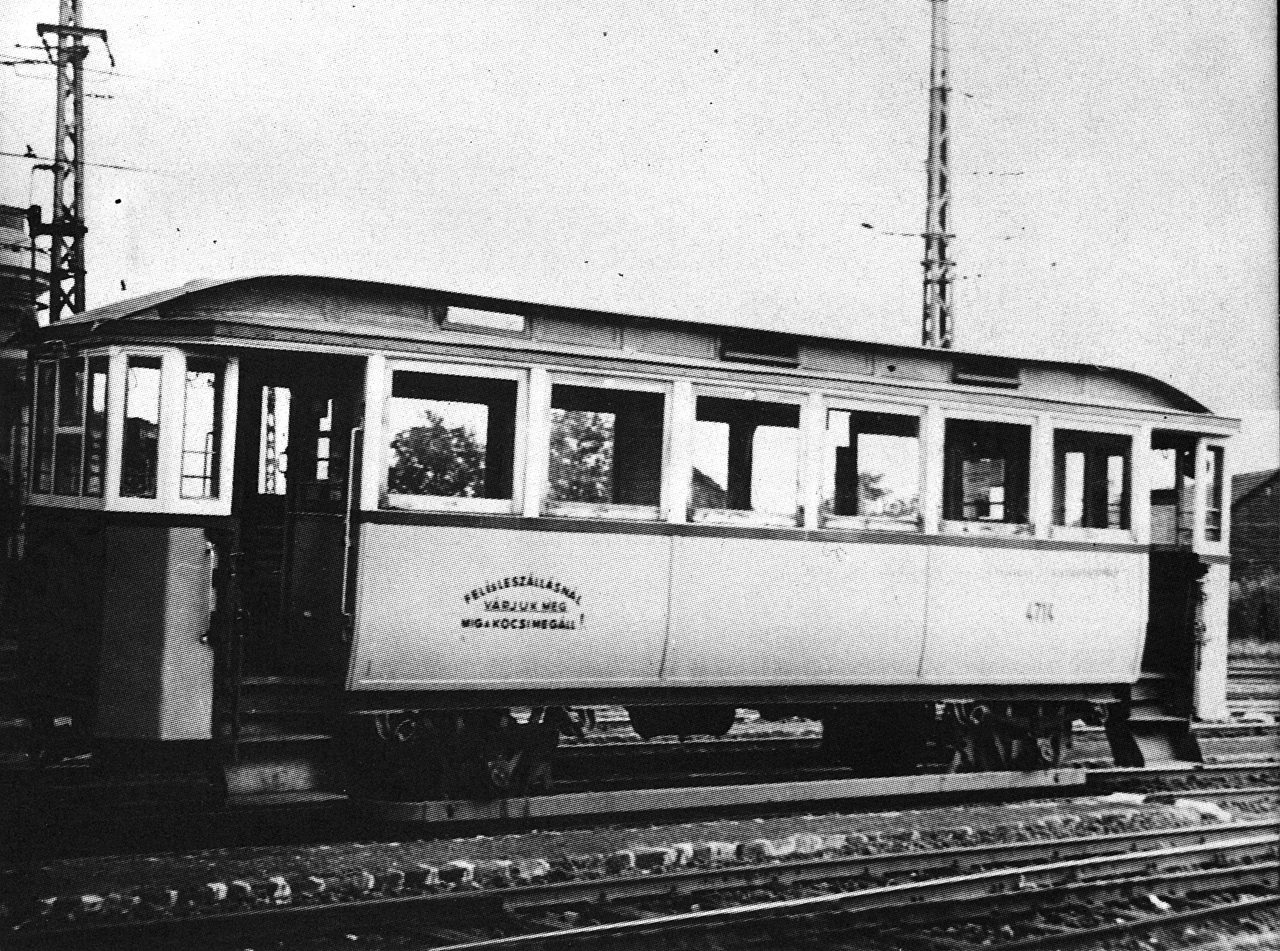 HÉV-ből villamosvasútivá átlényegült pótkocsi (forrás: A főváros tömegközlekedésének másfél évszázada, Budapest, 1987)