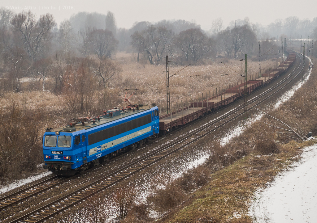 Januárban mutatkozott be az első matricás Gigant: a 630 027-es azóta a Rail Cargo Hungariát reklámozza (fotó: Vörös Attila)