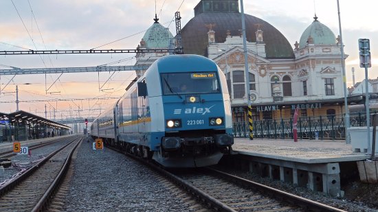 Pilzen főpályaudvara már a német vasútépítészet erőteljes hatásáról tanúskodik