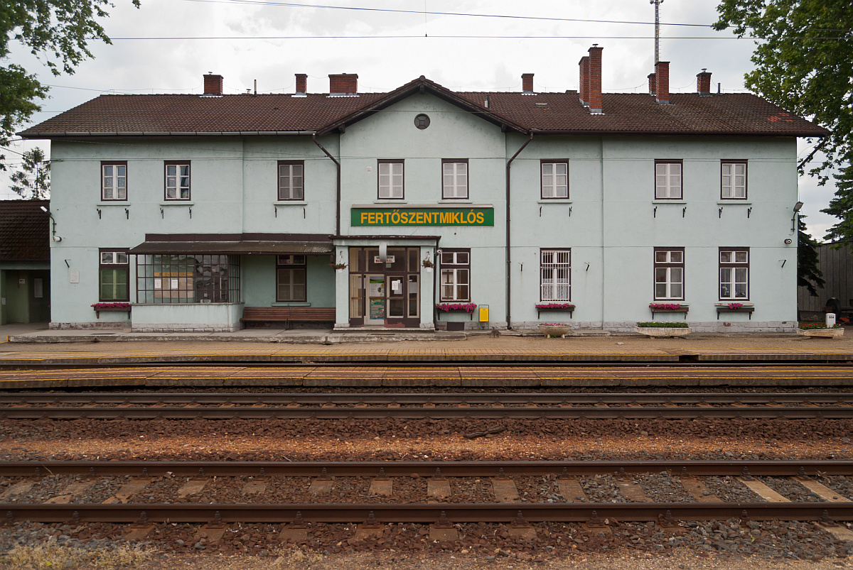 Megújul a vasúti pálya Fertőszentmiklós és Fertőújlak, országhatár között (kép forrása: Wikipedia)