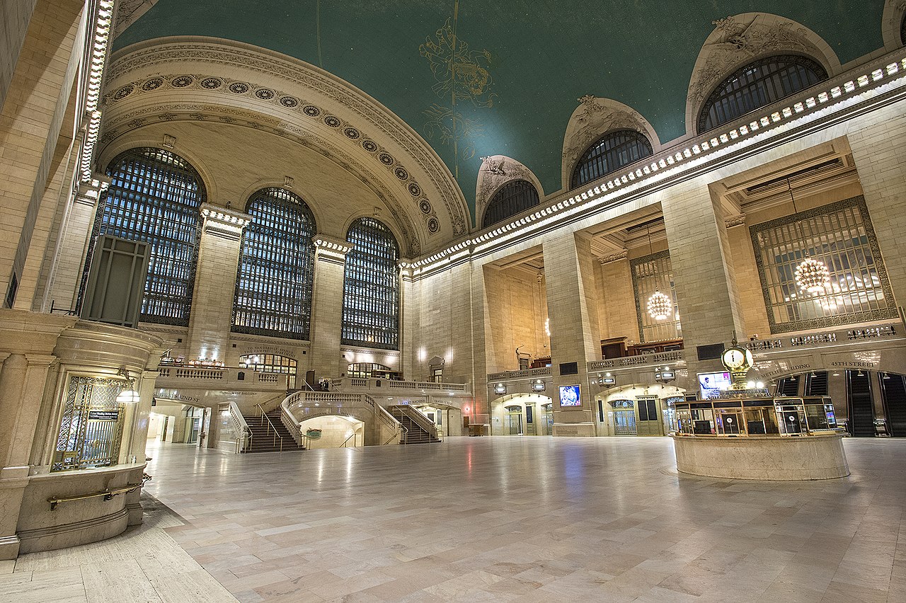 A világ egyik leghíresebb pályaudvarának számító New York-i Grand Central pályaudvar tulajdonjoga a közlekedési hatóság MTA-hoz kerül (fotók: Wikipedia)