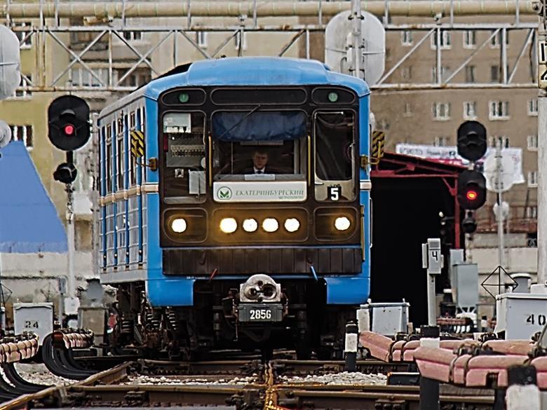 Összesen negyvennégy 81-717.5/714.5 sorozatú jekatyerinburgi metrókocsit újít fel a Transzmasholding (kép forrása: Railway Gazette)