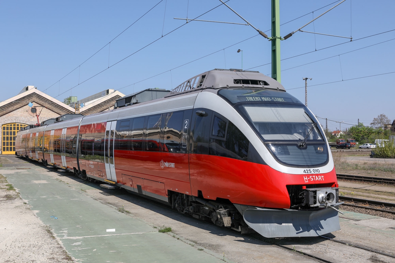 Rendeződhet a MÁV-Start Talentjeinek helyzete: a vasúttársaság a MÁV Vagon Kft-vel és az ÖBB-vel újíttatja fel az elmúlt évek során leginkább csak eső-kelő szerelvényeket (fotó: MÁV-Start)