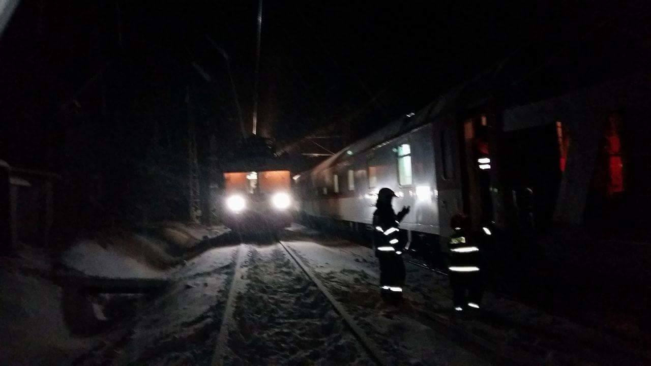 A hó és a szélvihar Szlovákia-szerte megakasztotta a vasúti forgalmat (fotó: railpage.net)