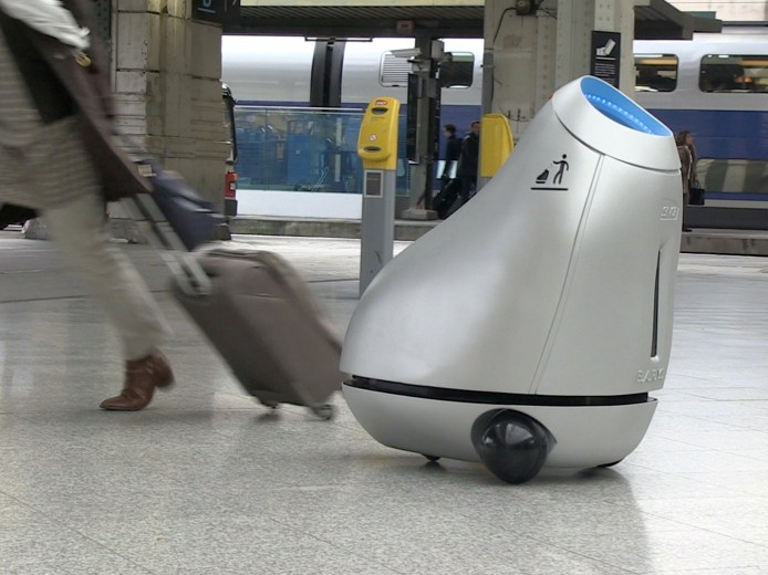Életre kelt a Pixar híres szemetesrobotja, Wall-E? Az SNCF közel áll hozzá (forrás: Global Rail News)