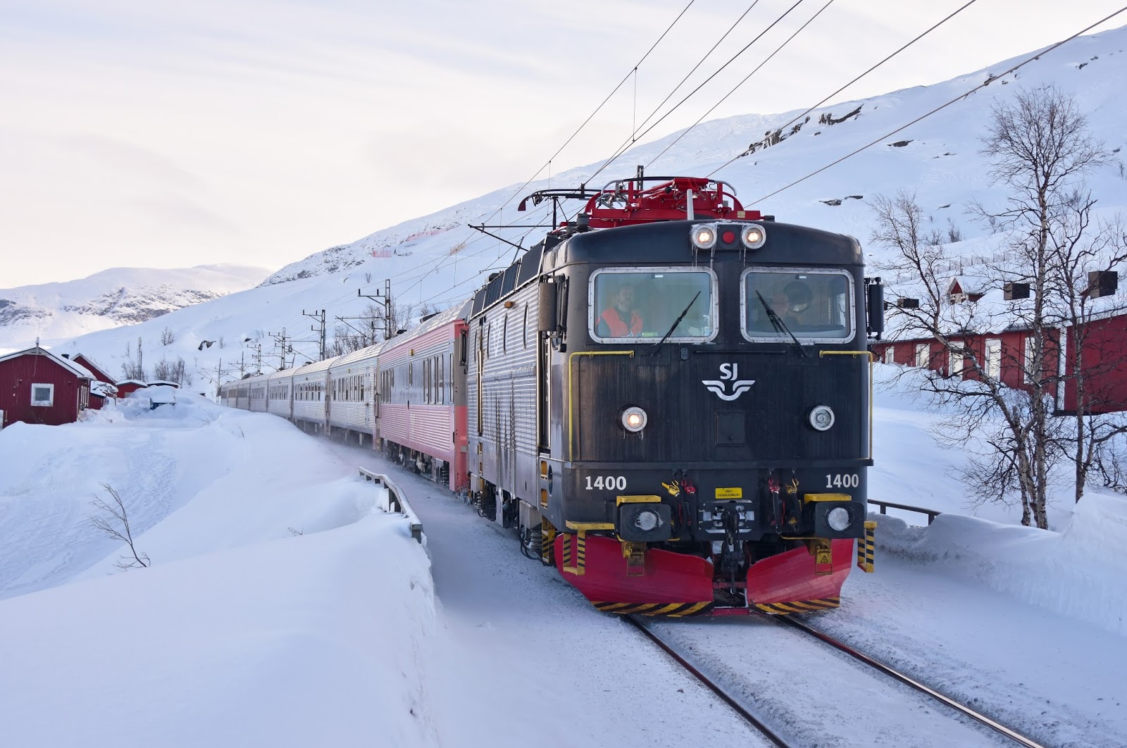 A Stockholm–Narvik járat Riksgränsennél (kép forrása: trains-today.blogspot.com)