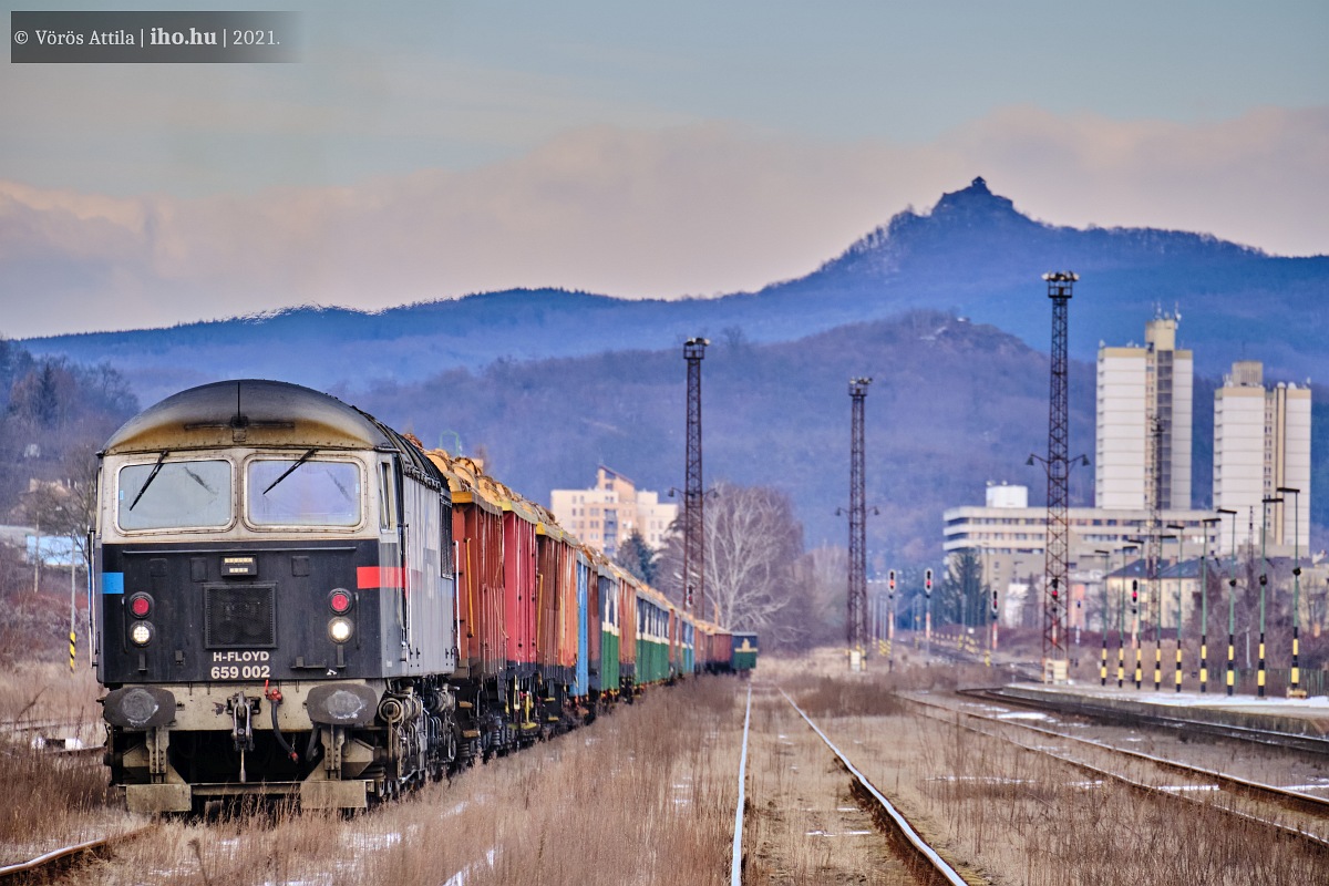 2021. januárja végén a Floyd Melákját bérelte ki a Komplexrail a Train Hungary favonatának továbbítására. Ez a gép elbírta mind a negyven kocsit egyben! (fotók: Vörös Attila)