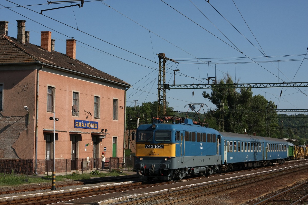 210724_v431041_szakalyhogyesz_080806_vori