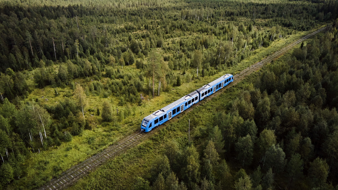Németországban például már menetrend szerinti forgalomban is közlekednek az Alstom hidrogénes iLintjei (kép forrása: Alstom)