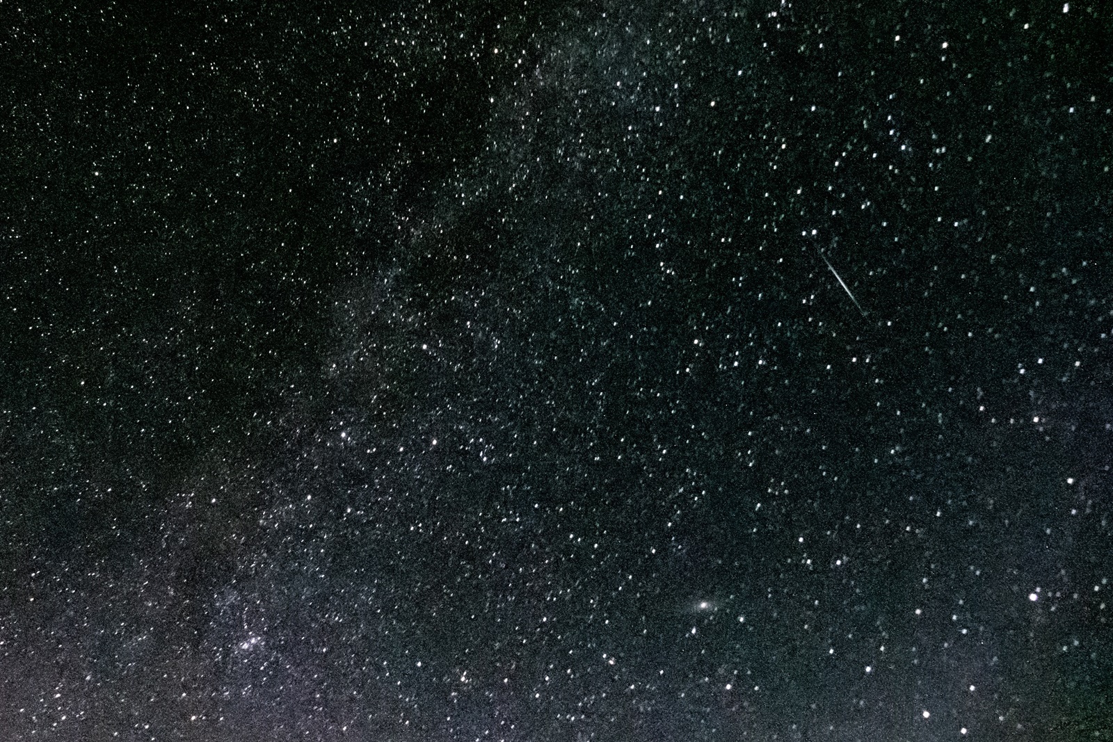Csillagles elnevezéssel éjszakai csillagnézésre várja az érdeklődőket a Zsuzsi Erdei Vasút (képek forrása: Zsuzsi Erdei Vasút)