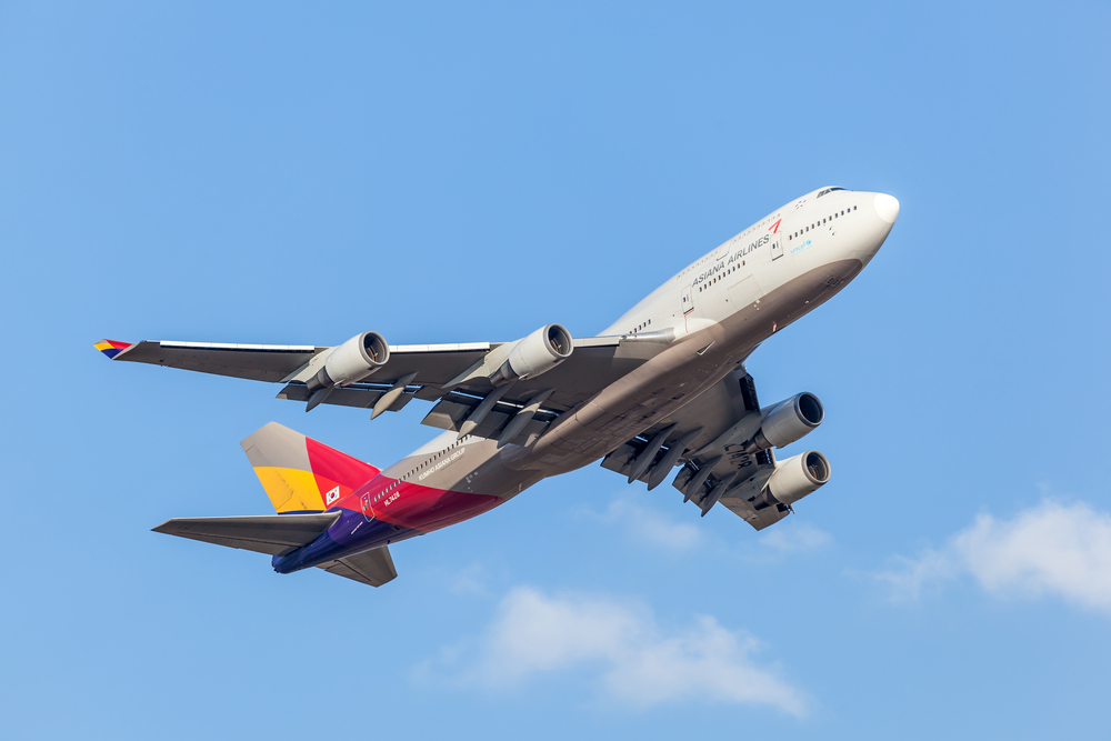 Az Asiana Airlines Boeing 747-400-as óriásgépe