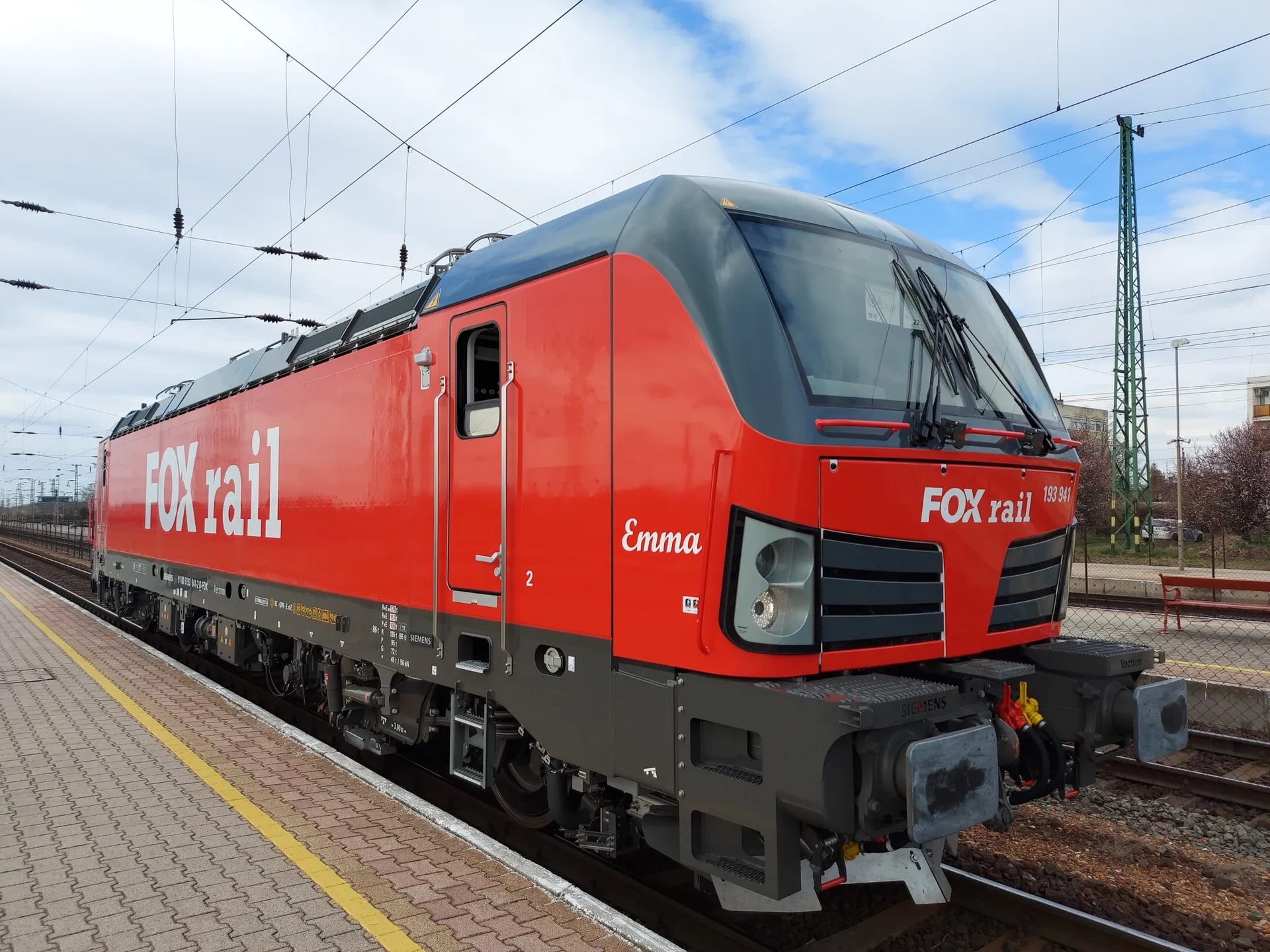 foxrail_vectron_emma