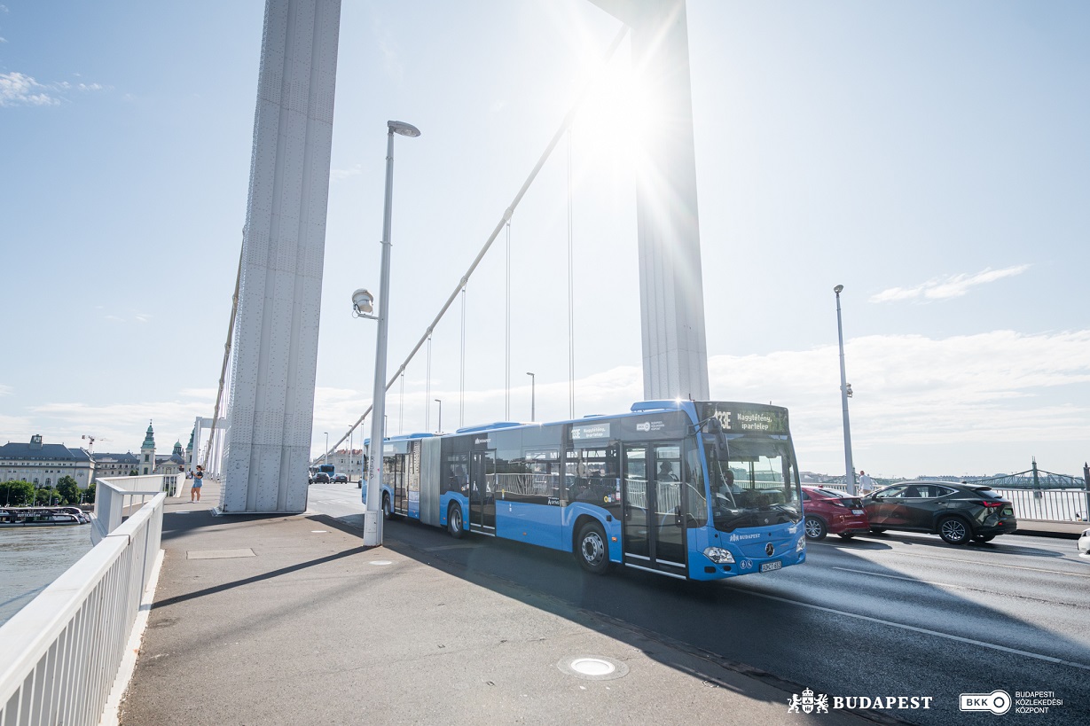 03_uj_dizelbusz_pesten
