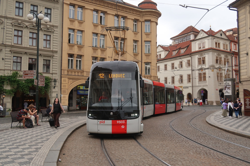 praga_skoda_forcity_52t