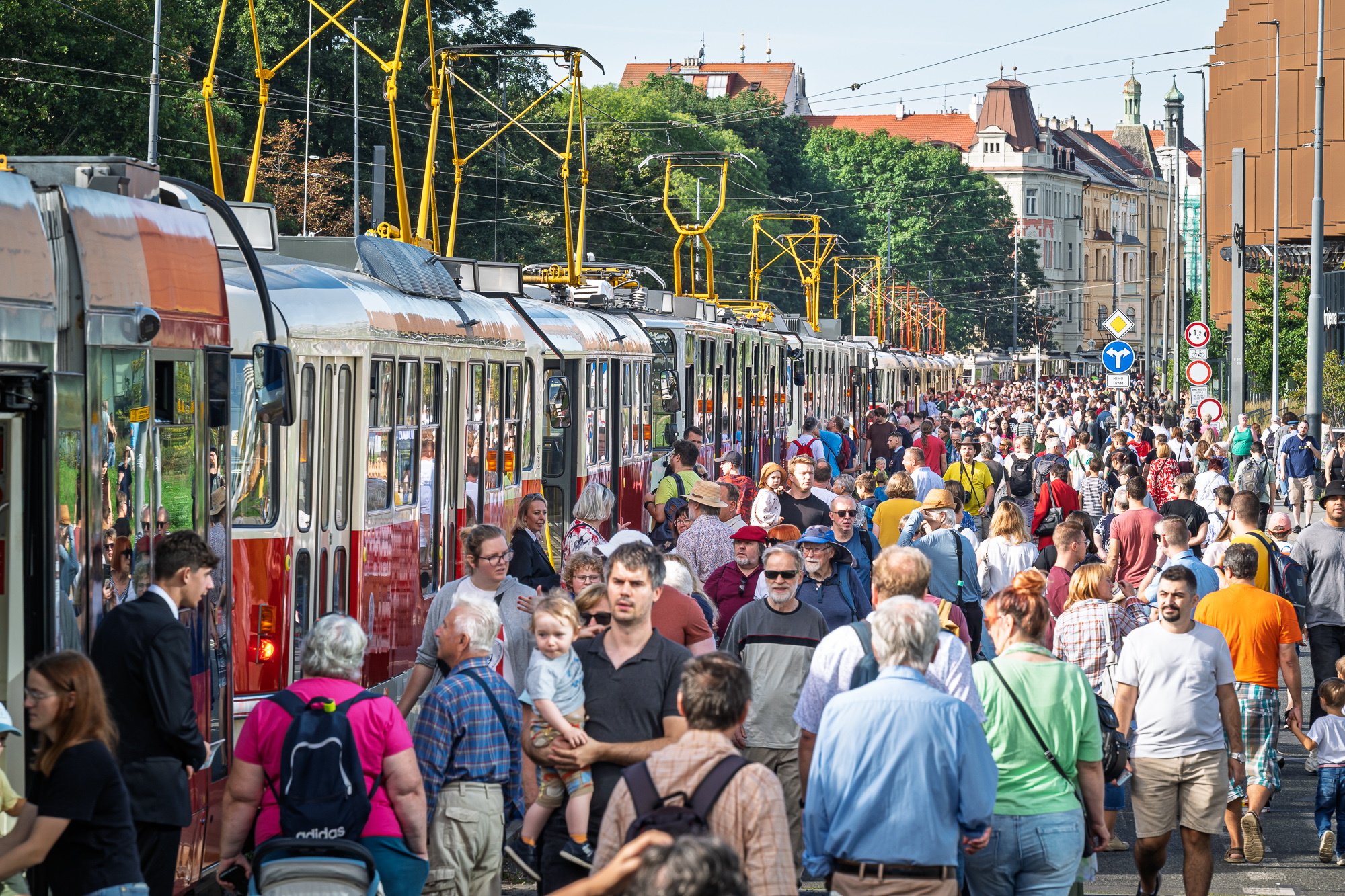 tram_pruvod_07_foto_dpp_petr_hejna