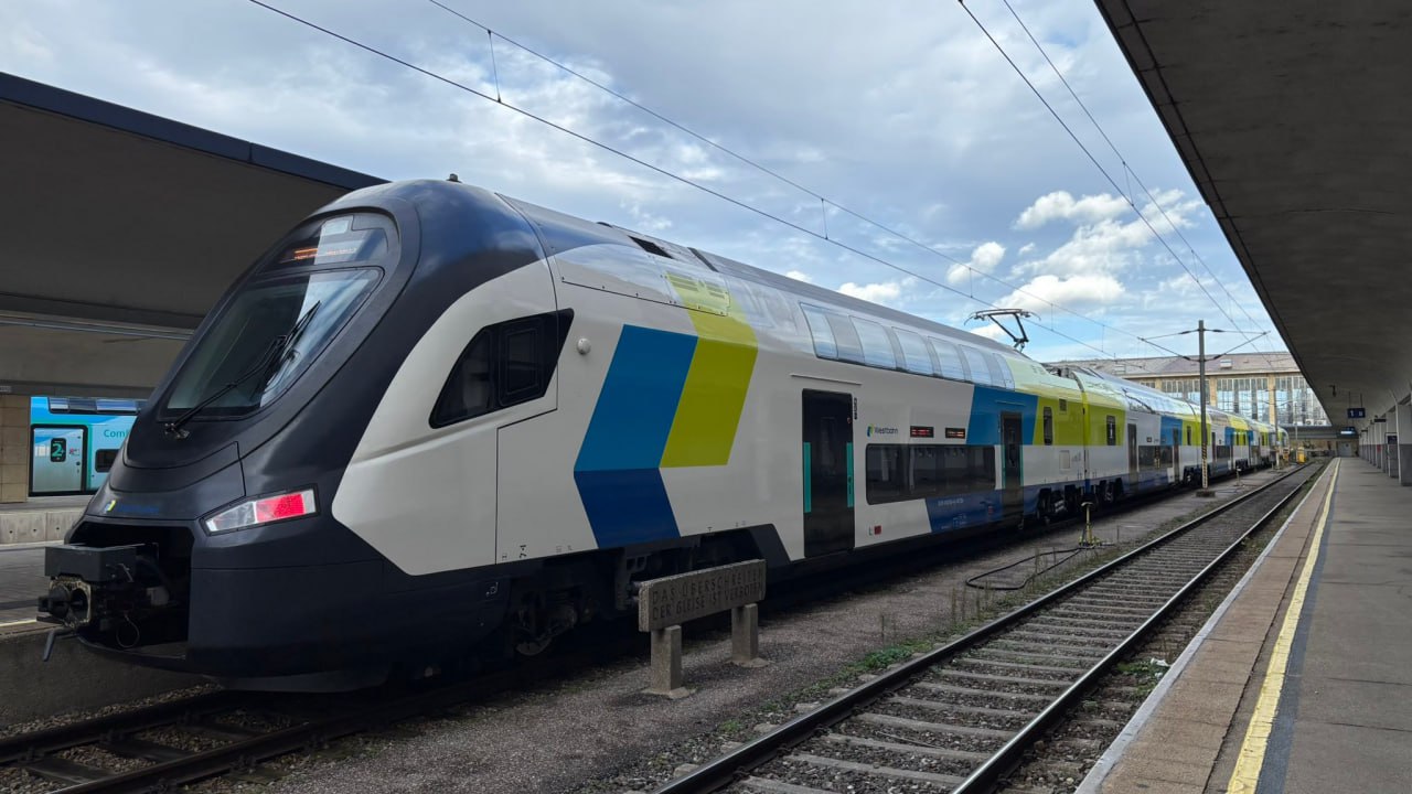 westbahn_crrc_ddemu2_kulso