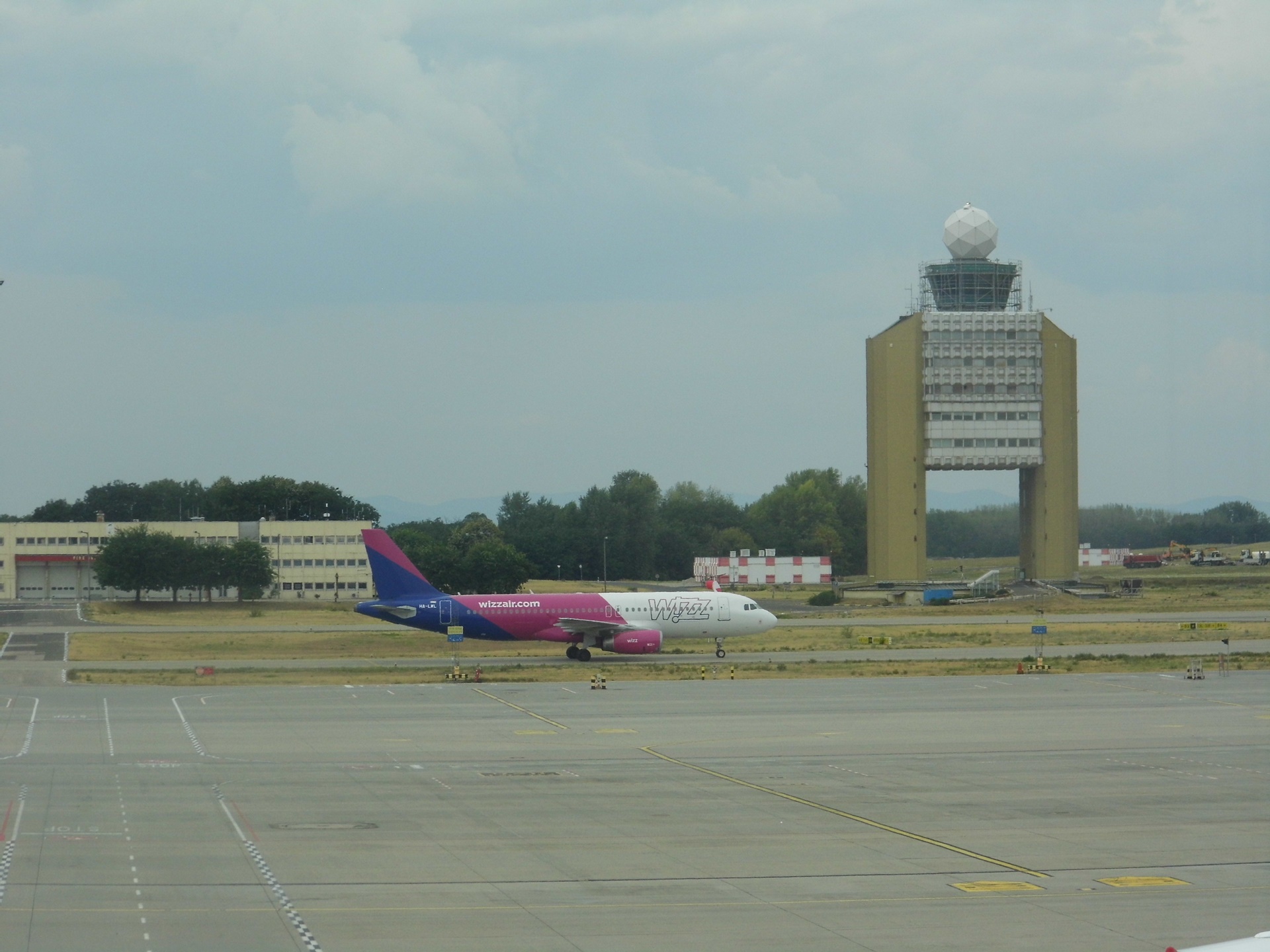 wizz_lisztferenc_torony