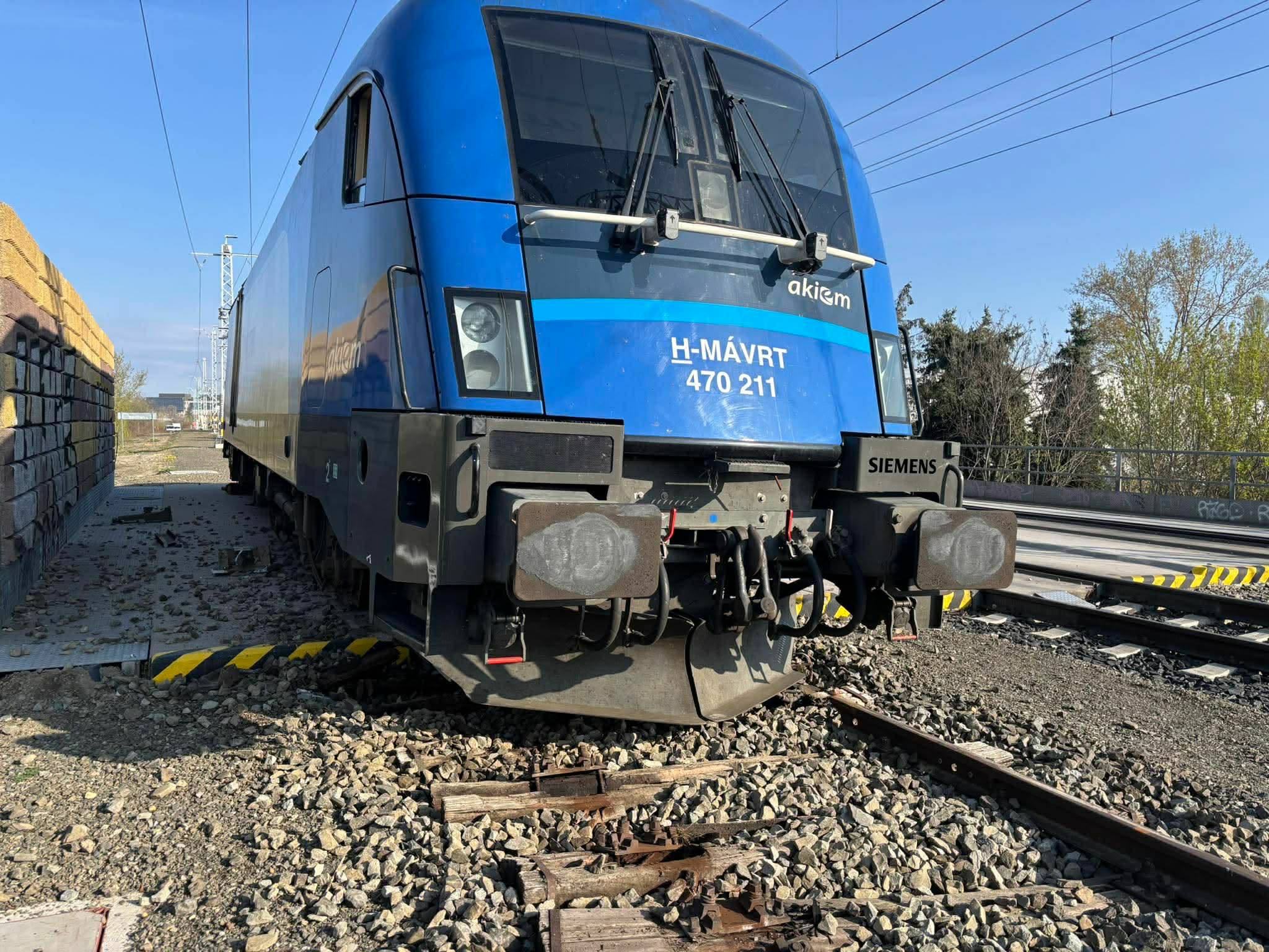 00_211_taurus_siklott