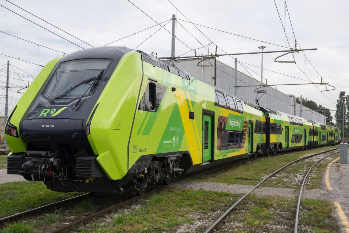 trenitalia_hitachi