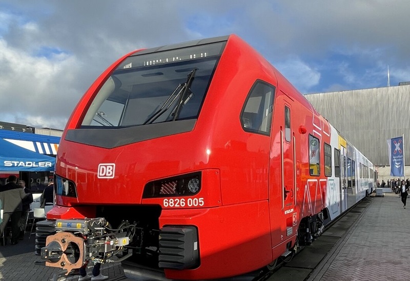 dbregio_stadlerflirtakku