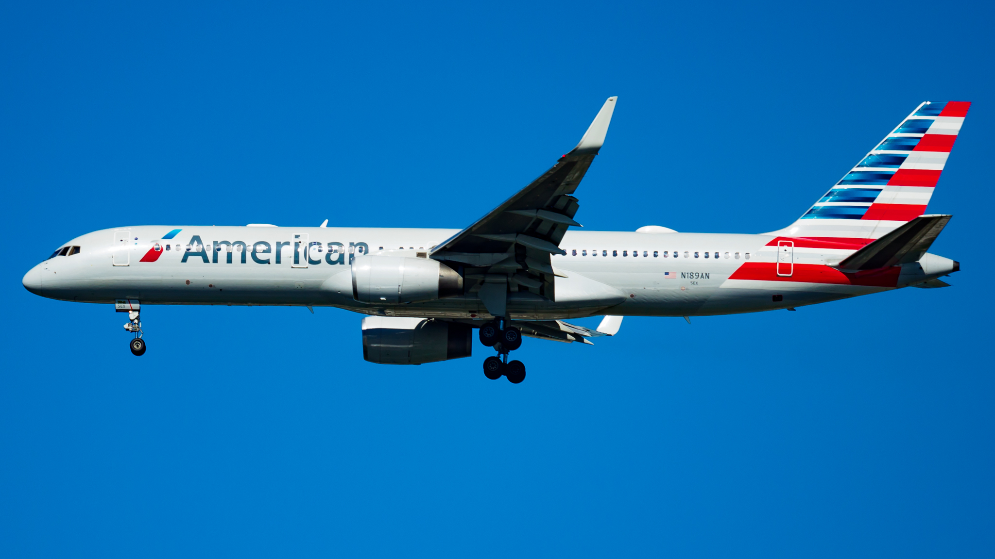 _american_b757_