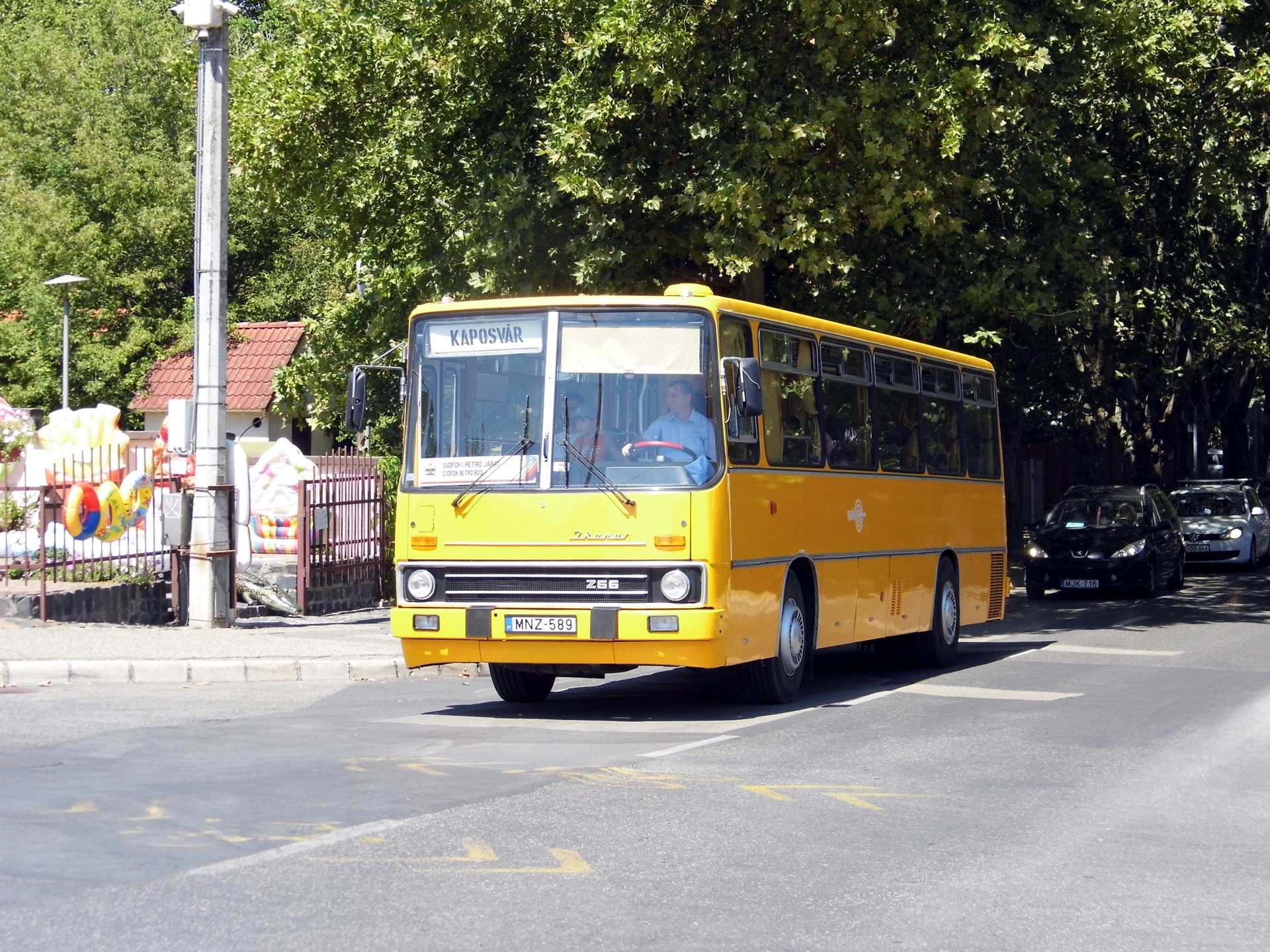 siofok_retrobusz_260809_karolysz