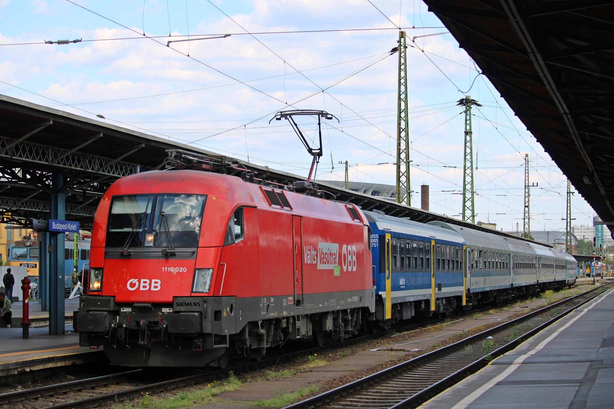 rch1116020_keleti_260610_szenderak