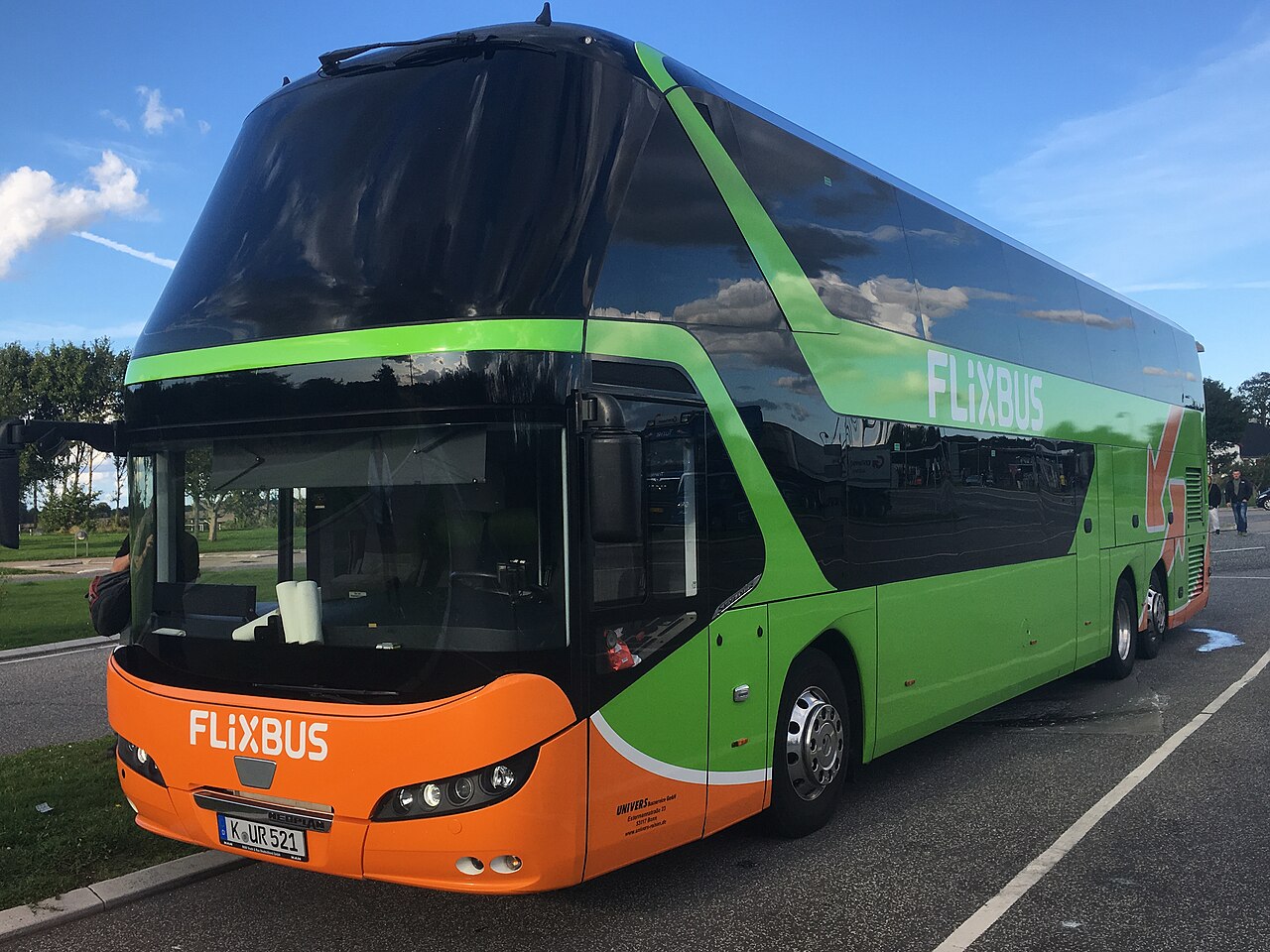 flixbus_neoplan_skyliner