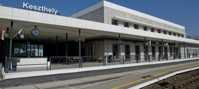 epiteszet_keszthely_vasutallomas_felujitas_kislid