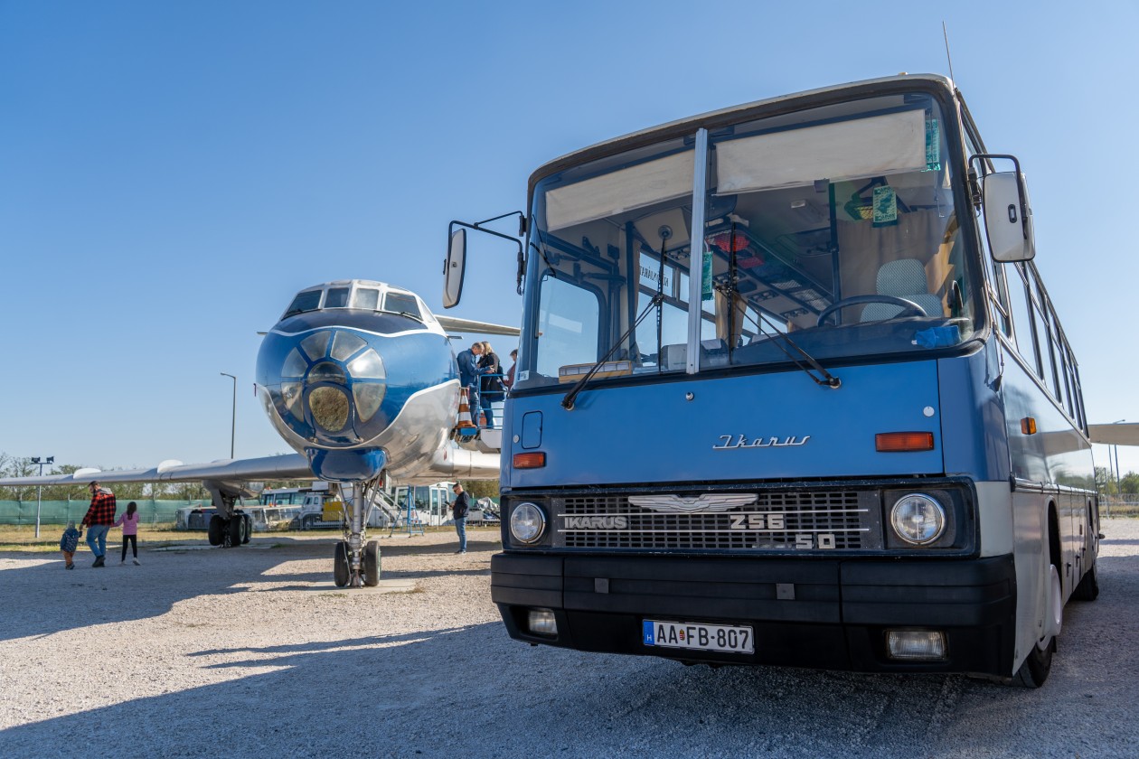 Csaknem száz busz gyűlik majd össze a hétvégén az Aeroparkban (kép forrása: MÁV-csoport)