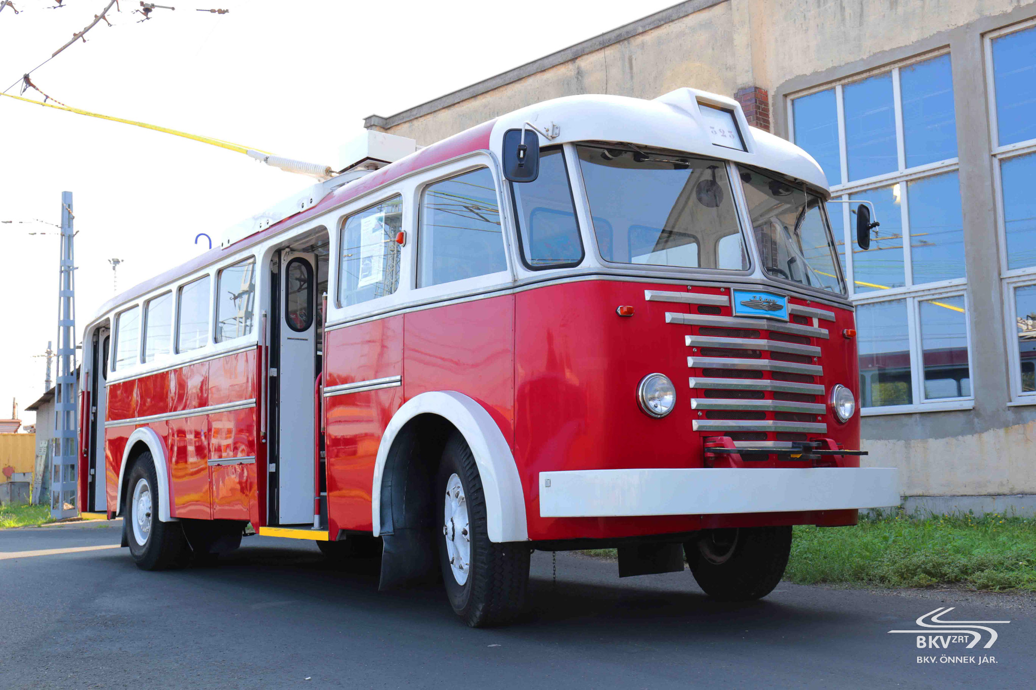 Idén az Ikarus 60T trolival is lehet majd utazni