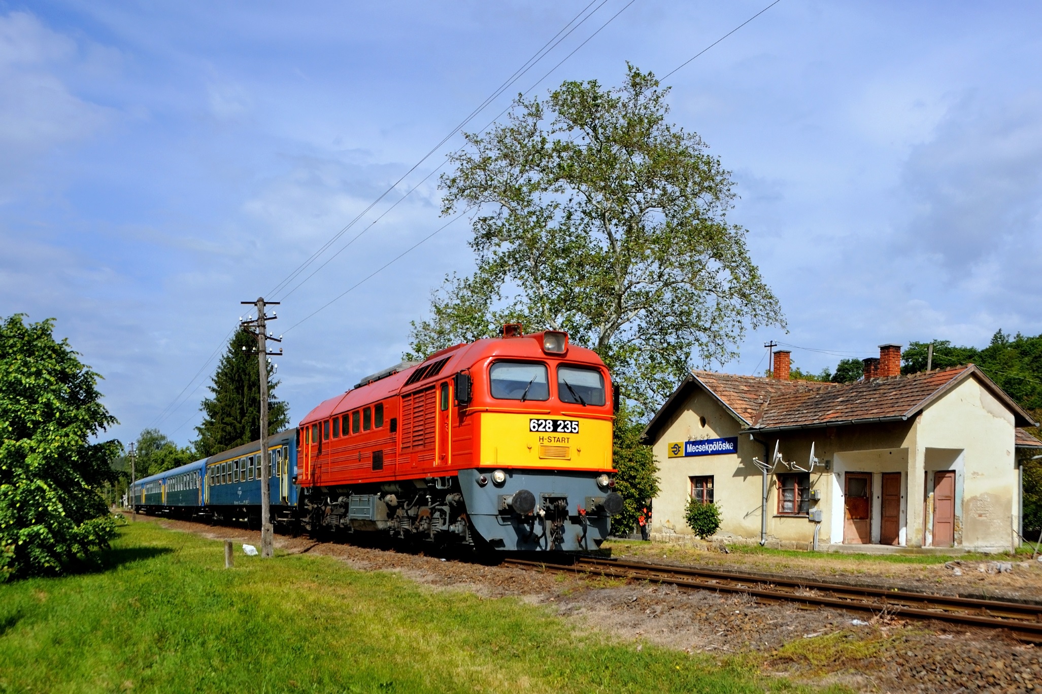 Mecsekpölöske vasúti megállóhelye