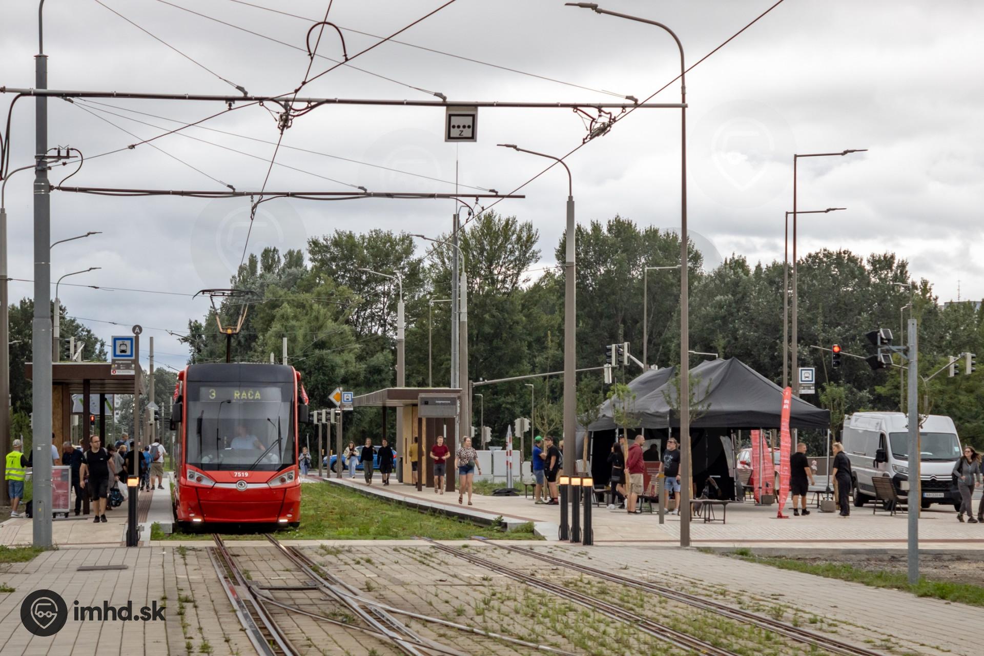 A már eddig is meglévő, de átépített Jungmannova megálló