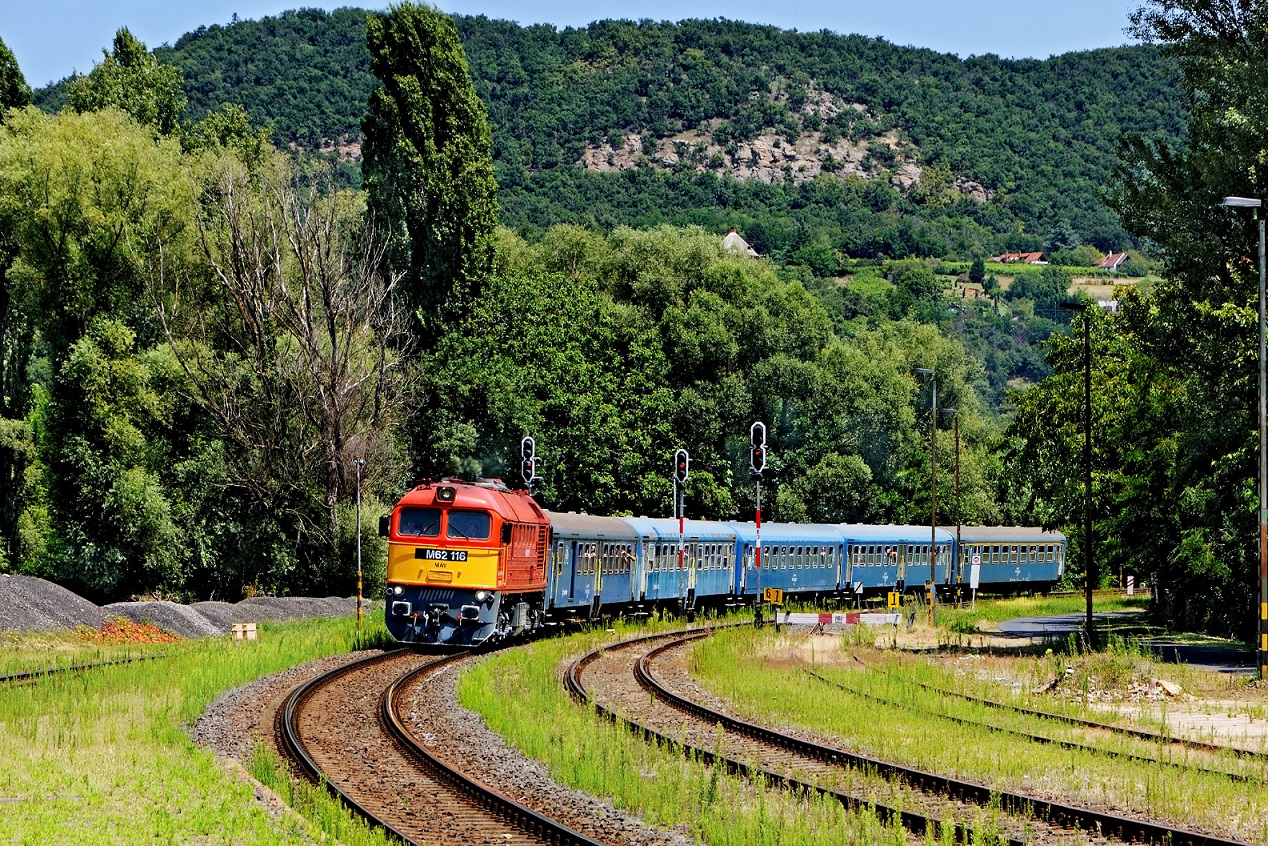 Vissza már csillag nélkül érkezett a 116-os Szergej személyvonatával