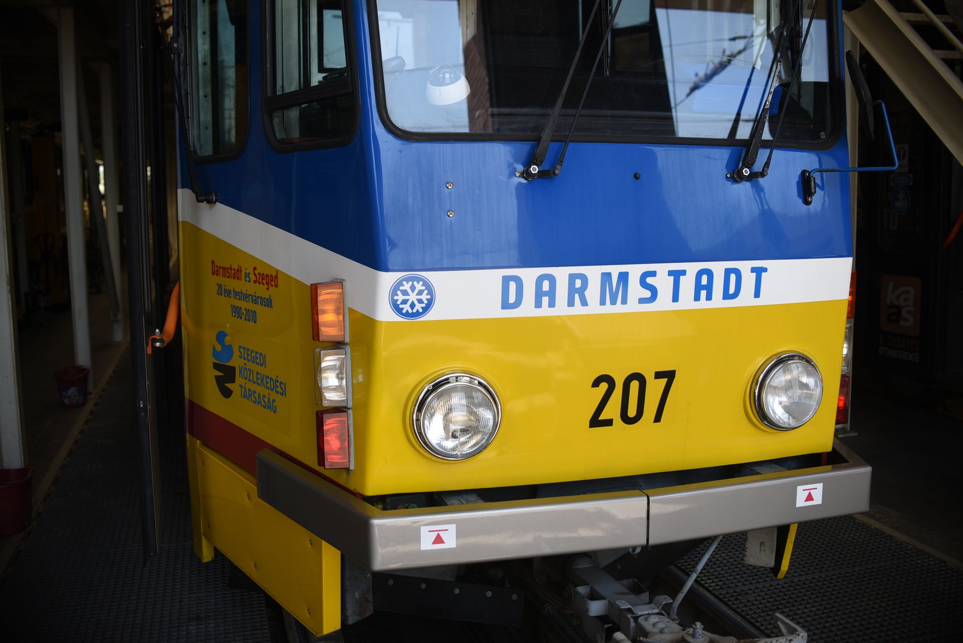 Eddig ilyen piktogram Szegeden nem volt Tatra villamoson