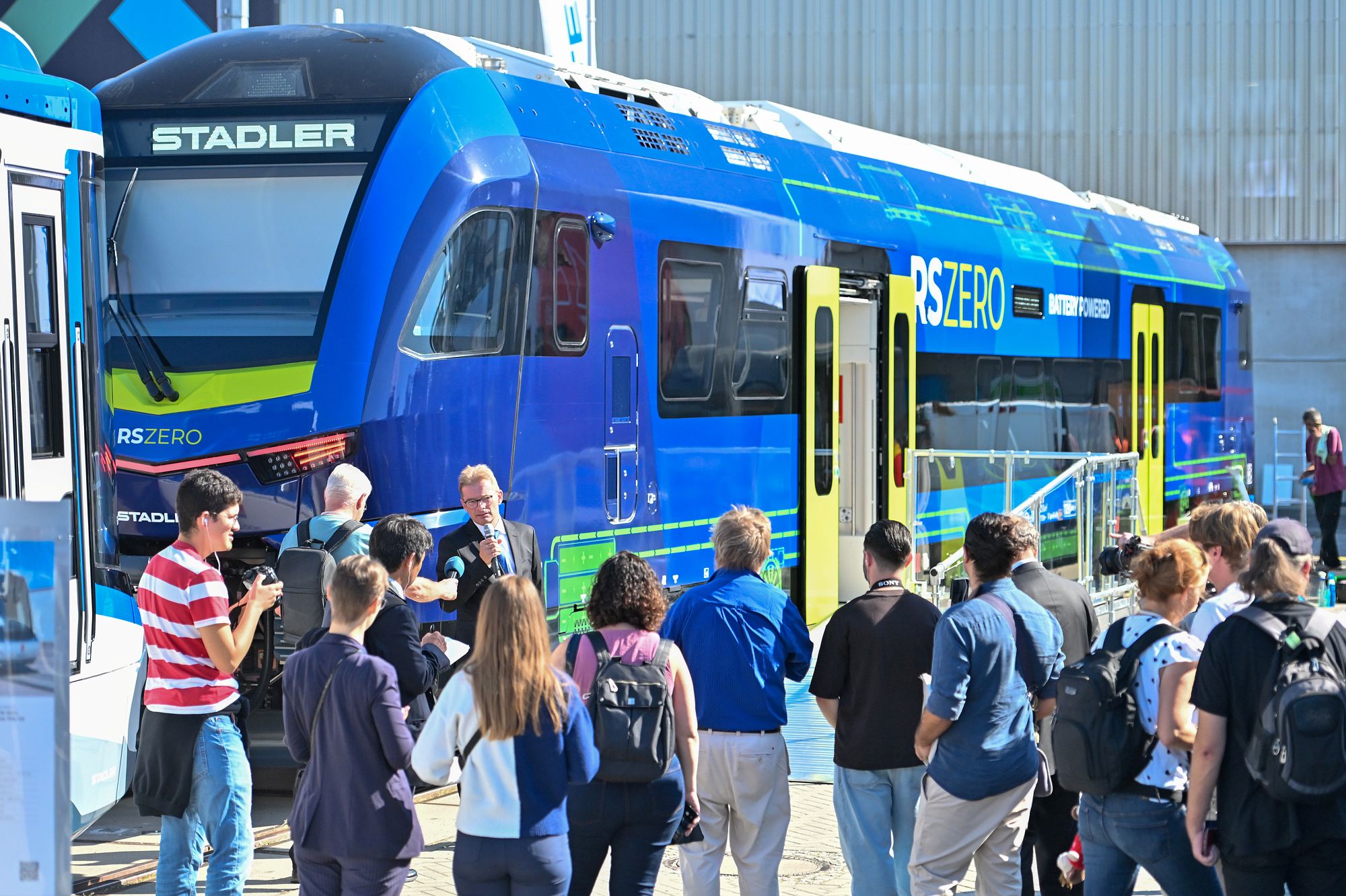 A Stadler innovatív RS Zerója (kép forrása: InnoTrans / LinkedIn)