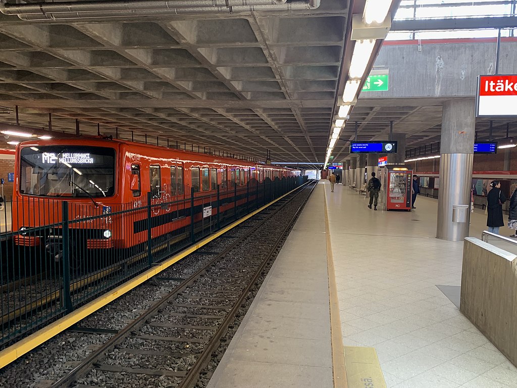 A helsinki Itäkeskus metrómegálló (kép forrása: Wikipedia)