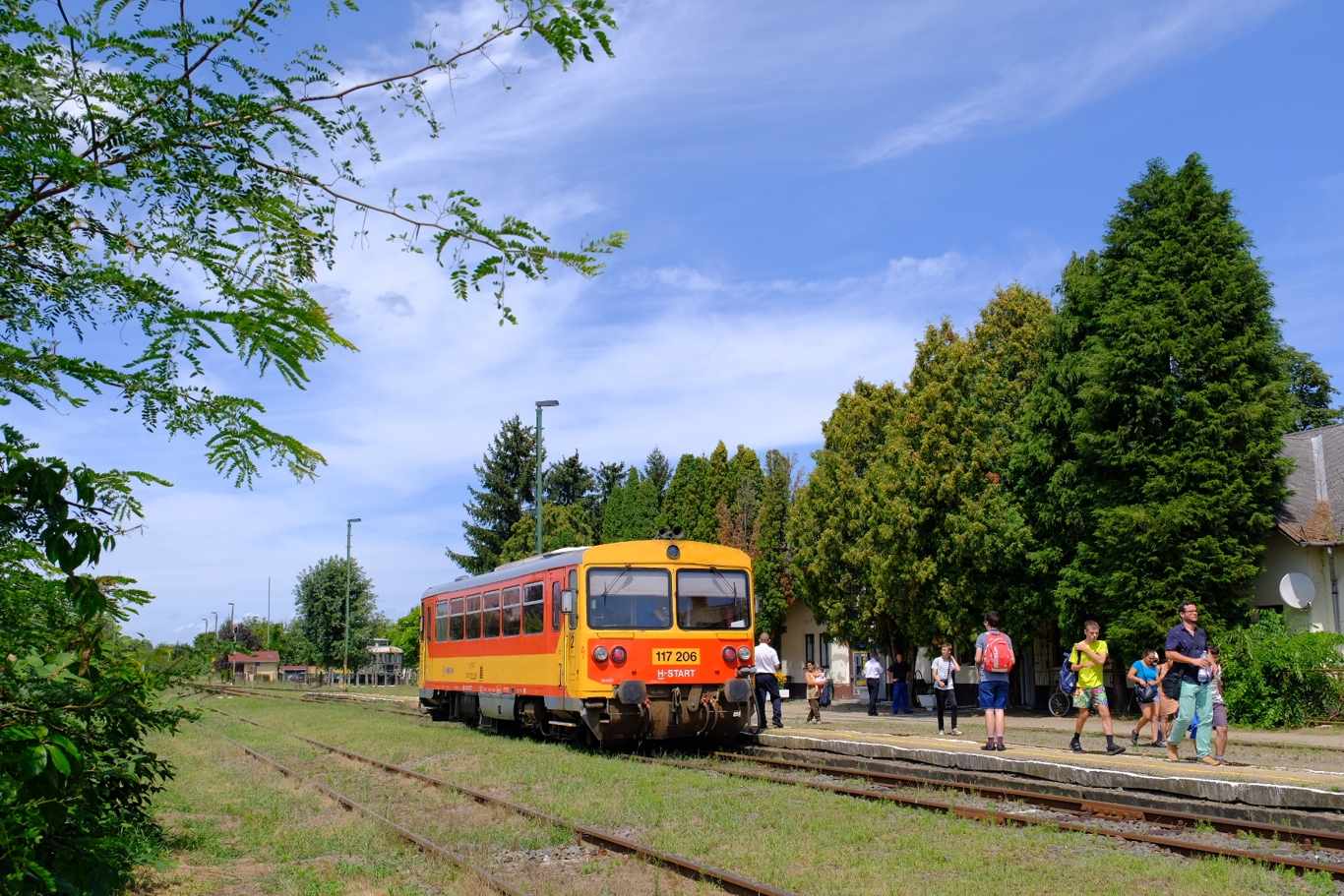 Az utolsó üzemnapon, július 31-én is szép számmal vették igénybe a nagyatádi vonatokat (fotó: Vörös Attila)