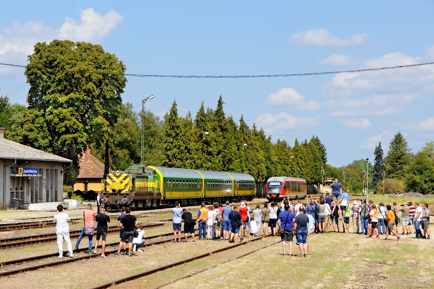 Összefotózás a 8904-es interregióval