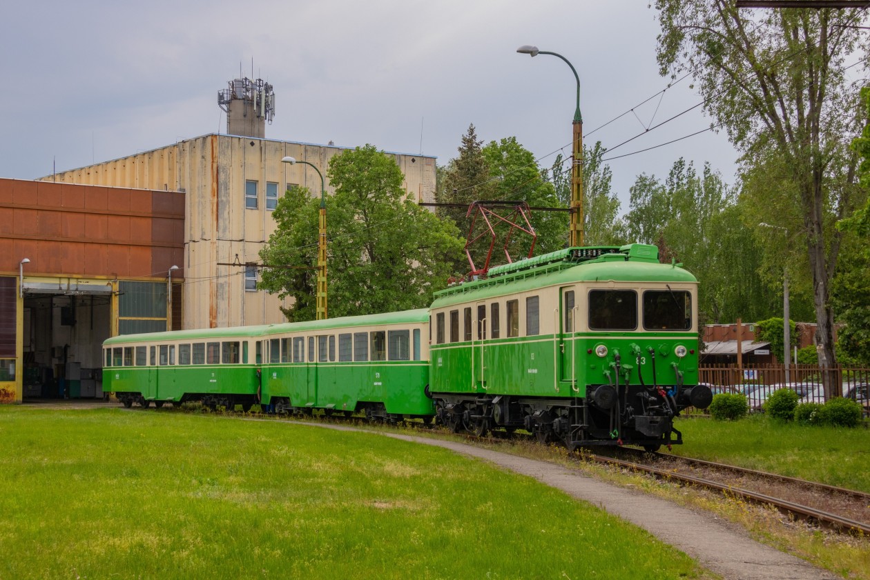 A nosztalgia Tigris-szerelvénnyel is lehet majd utazni (képek forrása: MÁV-csoport)