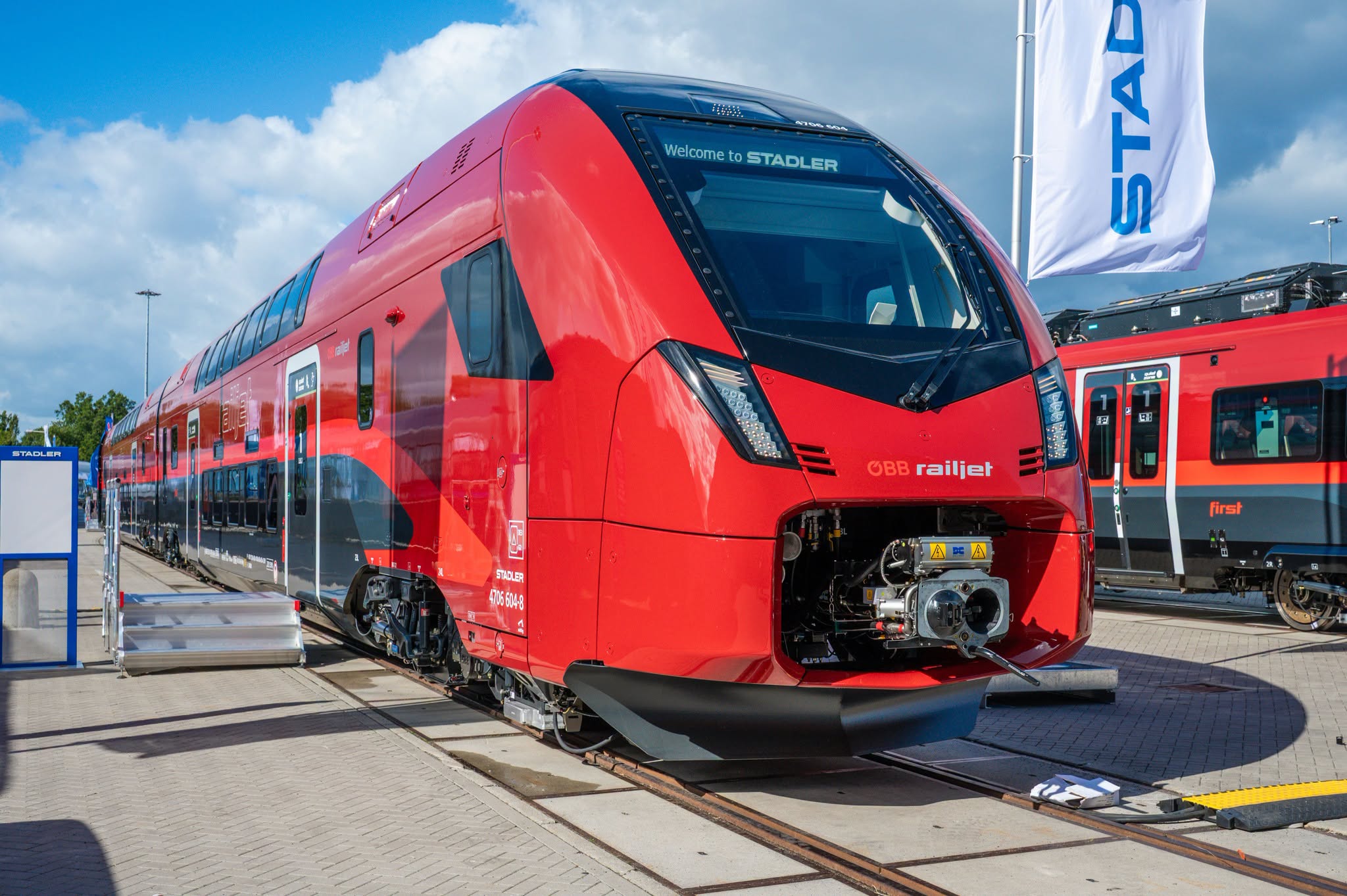 Az ÖBB Stadler Kiss-railjete (képek forrása: Stadler Rail)